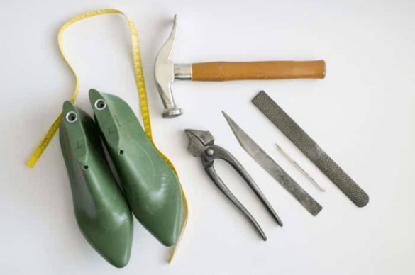 Shoemaking Processes And Their Relationship With Shoemaking Tools 2406